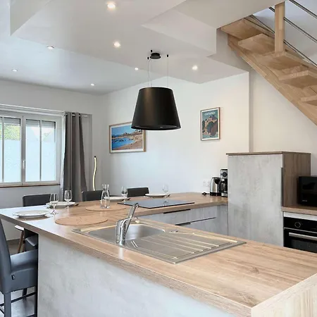 Maison Renovee Proche Plages De - Fr-1-542-68 Holiday home Tregastel